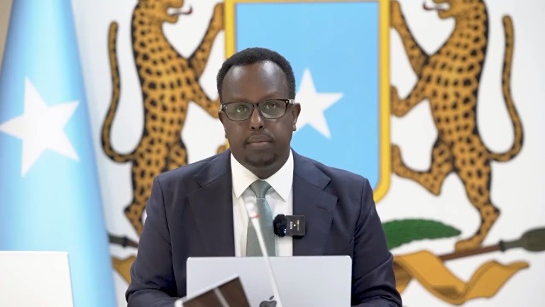 Dowladda Fedaraalka oo Amartay in Lasoo Xiro Axmed Madoobe.[DHAGEYSO]
