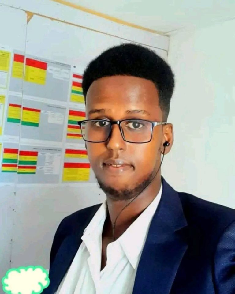 Isbitaal ku Yaalla Magaalada Burco oo Laga Dhex Helay Meydka Nin Dhaqtar ah.[DHAGEYSO]