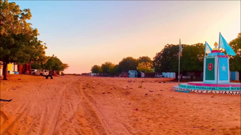 Maxaan Kala Soconnaa Xaaladihii Ugu Dambeeyay ee Deegaanno Katirsan Sh-dhexe?[WAREYSI]