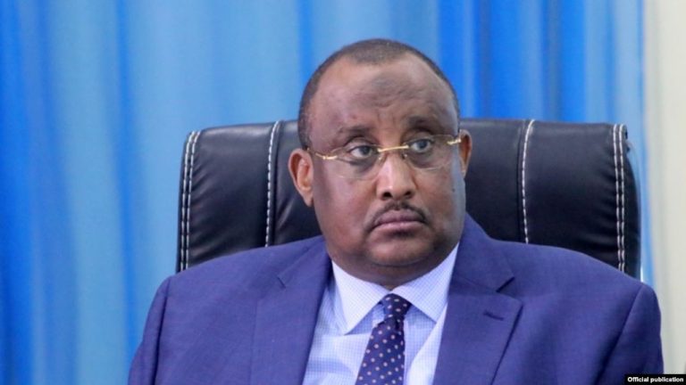Cabdi Weli Gaas oo Sheegay in Ingiriisku Kala Qeybinayo Dalka Soomaaliya. [Dhagayso].