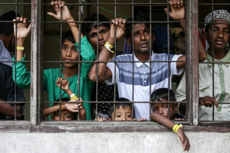 Tacdiibka iyo Barakicinta ay Wajahayaan Muslimiinta Rohongiya oo Kordhay.[WARBIXIN]