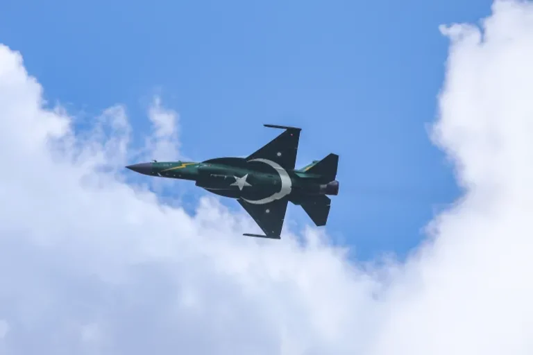 Maxaa Pakistan Usuuragaliyay Iney Soo Rido Diyaaradaha Dagaalka ee Hindiya?[WARBIXIN]