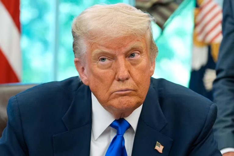 Midowga Yurub oo Ka Falceliyey Go’aankii uu Trump ku Kordhiyay Canshuuraha Birta Loosoo Dhoofiyo Maraykanka