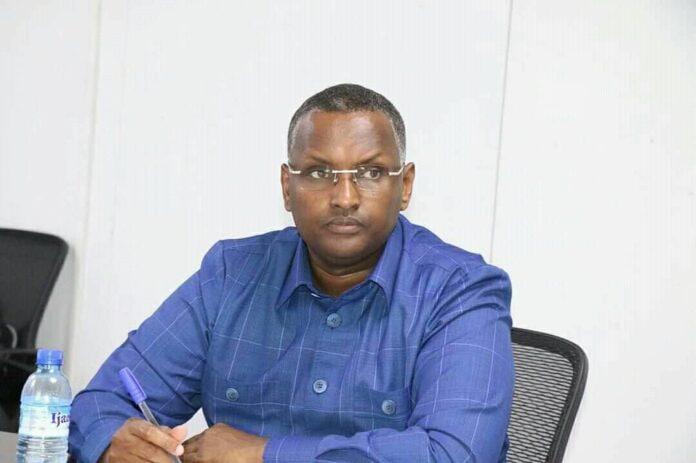 Xasan Sheekh oo Xilkii ka Qaaday Sanbaloolshe Dibna usoo Celiyay Mahad Salaad.[DHAGEYSO]