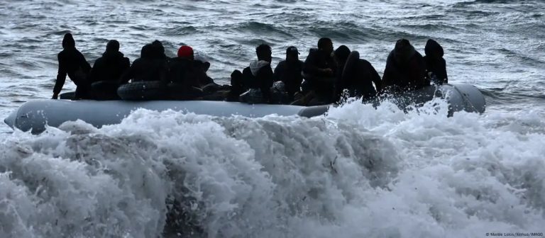 Dhalinyaro Tahriibayaal Soomaali ah oo ku Dhibaateysan Dalka Al-Jeeriya.[DHAGEYSO]