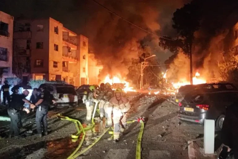 Dagaalka Udhaxeeya Yahuudda iyo Iiraan oo Galay Maalinkii 07aad.[FALANQEYN]