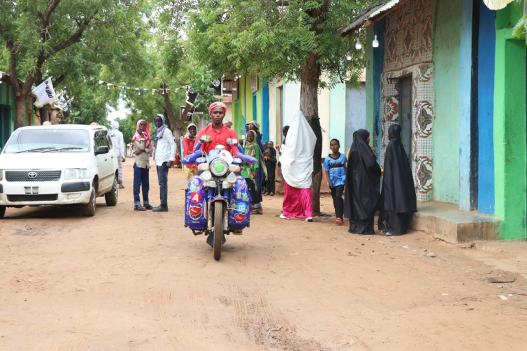 Bulshada ku Dhaqan Jamaame iyo Kuunyo Barrow oo Bogaadiyay Weerarkii Lagula Wareegay Moqokori.